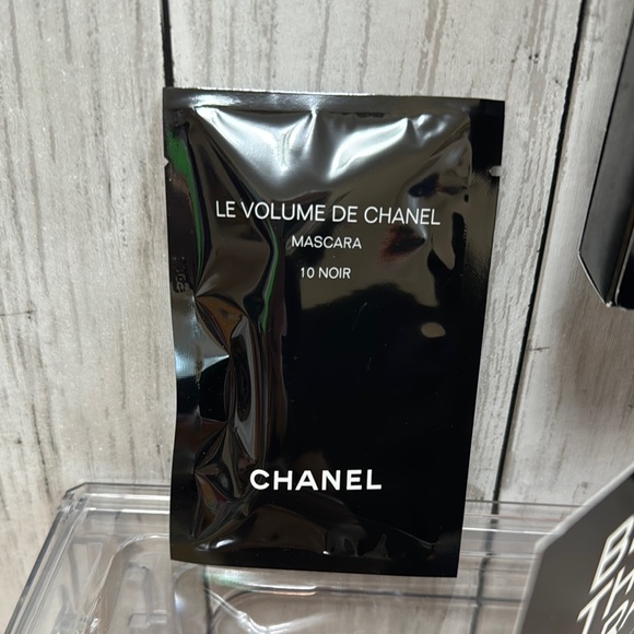 Chanel Makeup and Skincare Samples - Picture 2 of 8